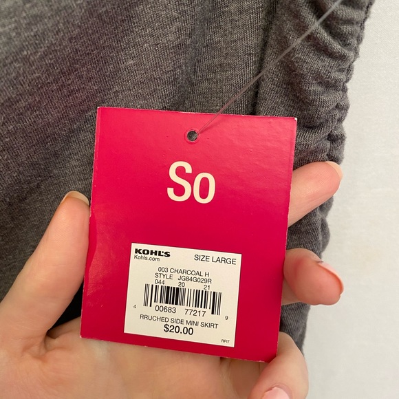 SO grey pencil skirt with ruching size large - Picture 4 of 4